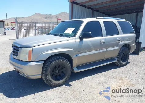 2002 Cadillac Escalade Standard z USA, uszkodzony, nr VIN 1GYEK63N32R139025